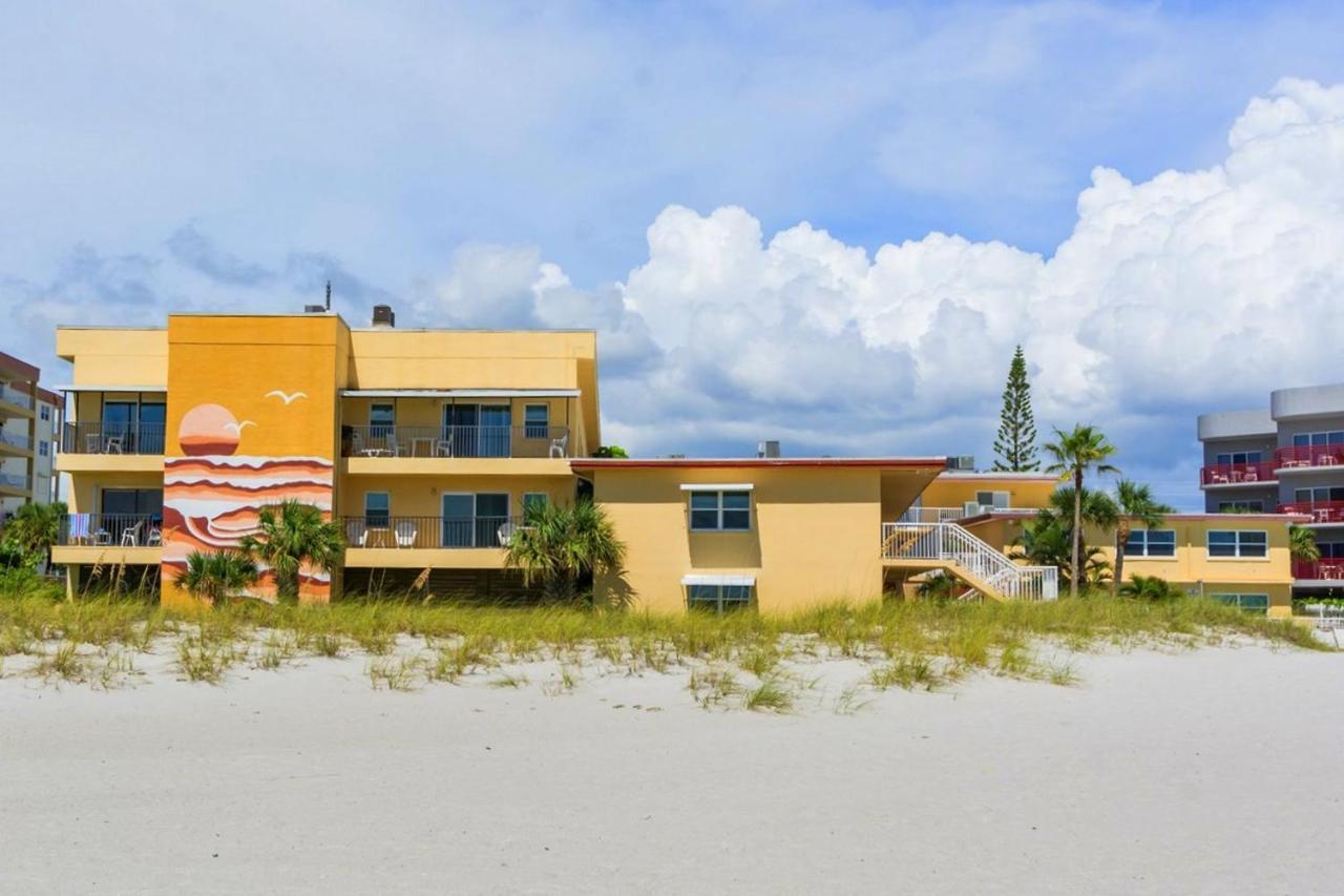 #212 Surf Song Resort St. Pete Beach Exterior foto