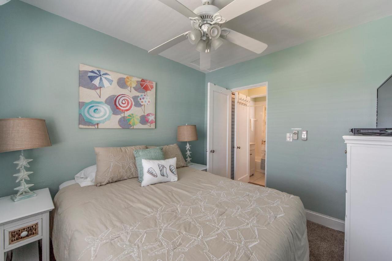 #212 Surf Song Resort St. Pete Beach Exterior foto