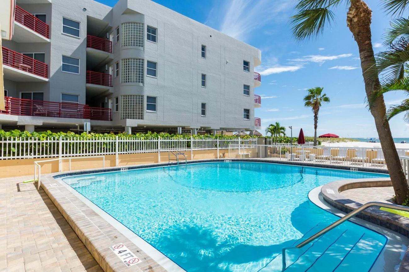 #212 Surf Song Resort St. Pete Beach Exterior foto